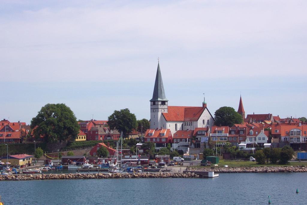 Nordskoven Strand Camping Рённе Экстерьер фото