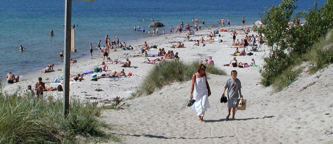 Nordskoven Strand Camping Рённе Экстерьер фото